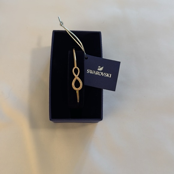 Swarovski Gold Infinity Crystal Bracelet - Picture 4 of 6